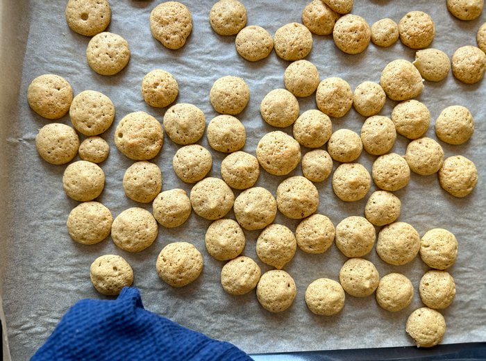 Jahodové tiramisu s domácími celozrnnými piškoty. WUGI zdravé recepty.