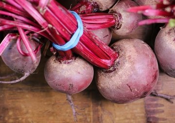 Vodní kefír s červenou řepou: podzimní probioticko-vitamínová bomba