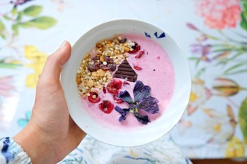 Smoothie bowl s třešnemi (i pro vegany)