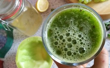 Zelené melounové smoothie s ostropestřcem