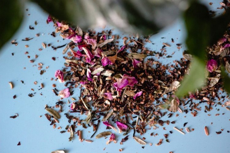 Tom Chai Ajurvédský čaj Good Vibes – Darjeeling BIO