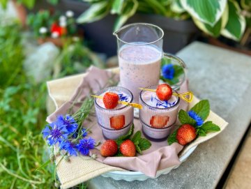 Jahodové lassi