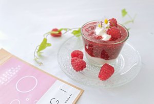 Malinový parfait s domácím kefírem