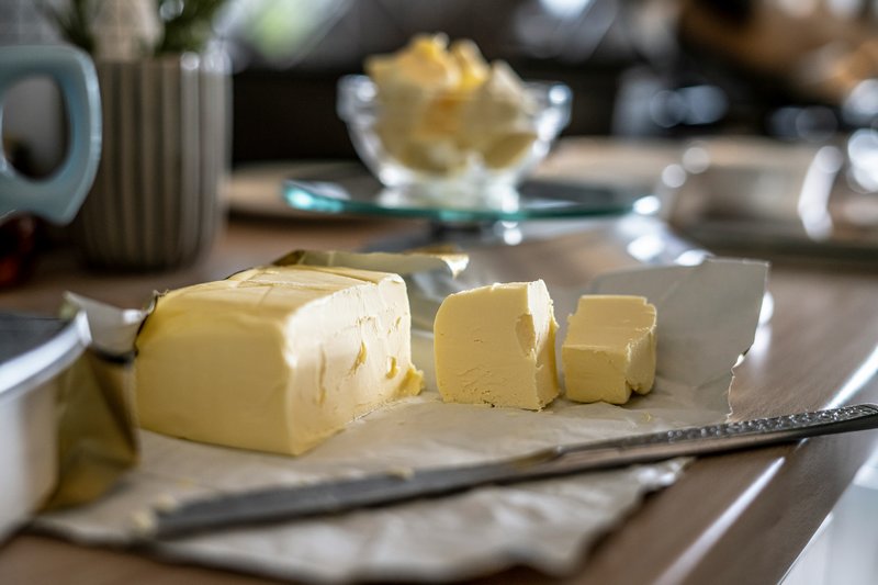 Jsou nasycené tuky problém? Pravda o cholesterolu, másle a individuální reakci těla